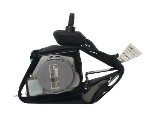 front-right-seatbelt-toyota-yaris-_p9_-2005-2006-2007-2008-2009-2010-2011-2012-2013-2014-37346672 main image
