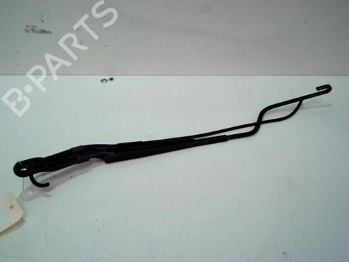 Used Front windshield wiper arm Front windshield wiper arm 37309206 37309206