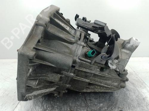 gearbox-renault-megane-iii-hatchback-bz01_-b3_-2008-37311975 main image