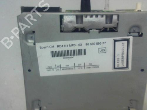 Used Radio Radio 37305546 37305546