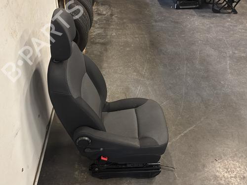 Left front seat RENAULT TRAFIC III Bus (JG_) 2.0 dCi 150 (JGMU) | BP37753241C15 - Image 2