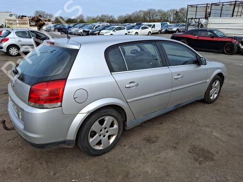 Brugte OPEL SIGNUM Hatchback (Z03) 2.2 DTI (F48) 4804424
