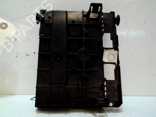 Used Fuse box Fuse box PEUGEOT 207 (WA_, WC_) 1.6 HDi (90 hp) 37311043 37311043