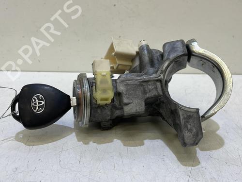 ignition-barrel-toyota-verso-_r2_-2009-2010-2011-2012-2013-2014-2015-2016-2017-2018-37318487 main image