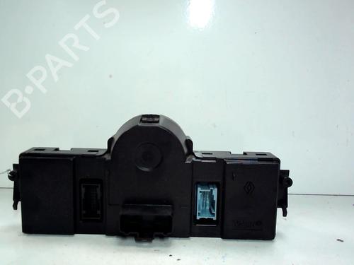 Used Climate control Climate control 37304157 37304157