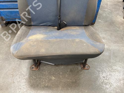 Right front seat RENAULT TRAFIC II Van (FL) 2.0 dCi 90 (FL0H, FL00, FL01, FL0M, FL0P, FL0S) | BP38596680C16 - Image 6