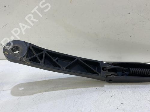 front-windshield-wiper-arm-alfa-romeo-giulietta-940_-2010-2011-2012-2013-2014-2015-2016-2017-2018-2019-2020-37318511 main image