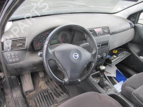 Teile für FIAT STILO (192_) 1.6 16V (192_XB1A) 4797668