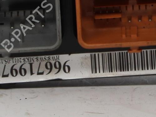Fuse box CITROËN C3 II (SC_) 1.4 HDi 70 (SC8HZC, SC8HR0, SC8HP4) | BP37327398E1  - Image 5
