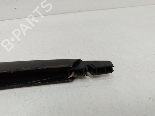 Used Rear windshield wiper arm Rear windshield wiper arm 37314956 37314956