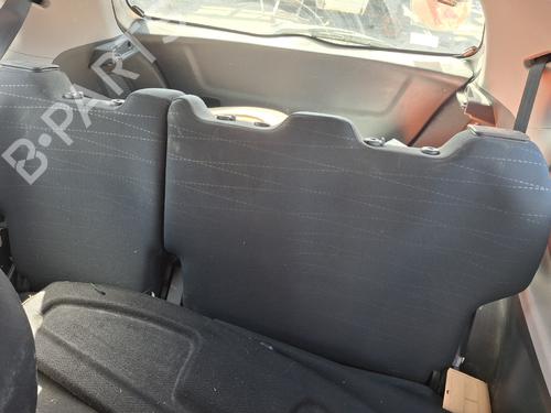 Brugte TOYOTA YARIS (_P9_) 1.0 VVT-i (KSP90_, KSP90R) 4804575