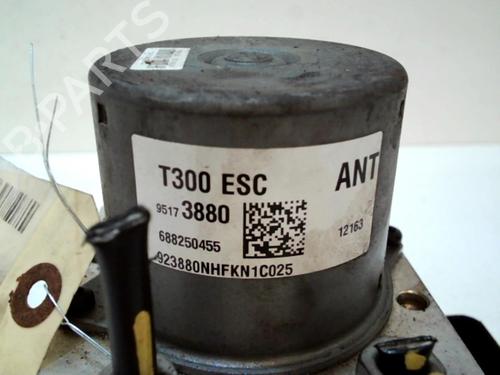 abs-pump-chevrolet-aveo-hatchback-t300-2011-37311029 main image