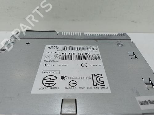 Used Radio Radio 37315802 37315802