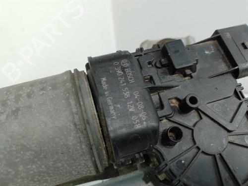 front-wiper-motor-opel-astra-h-a04-2004-2005-2006-2007-2008-2009-2010-2011-2012-2013-2014-37303471 main image