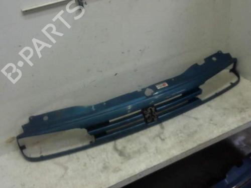 Used Grille Grille 37621751 37621751