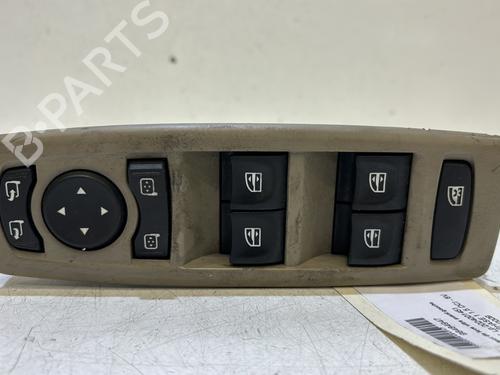 left-front-window-switch-renault-megane-iii-hatchback-bz01_-b3_-2008-37327129 main image