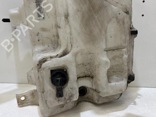 Used Windscreen washer tank Windscreen washer tank 37622785 37622785