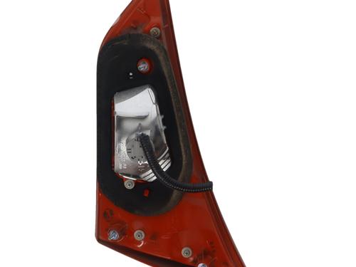 left-tailgate-light-toyota-auris-_e15_-2006-2007-2008-2009-2010-2011-2012-2013-37348478 main image
