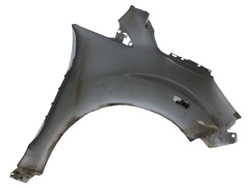 Used Left front fenders Left front fenders 37531802 37531802