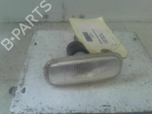 Right front indicator AUDI A2 (8Z0) 1.4 TDI | BP37301052C33 - Image 2
