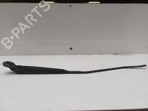 Used Front windshield wiper arm Front windshield wiper arm 37321945 37321945