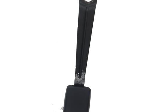 seat-buckle-toyota-yaris-_p1_-1999-2000-2001-2002-2003-2004-2005-37347568 main image