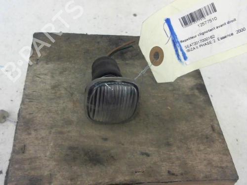 Used Right front indicator Right front indicator 37299597 37299597