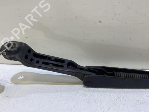 front-windshield-wiper-arm-renault-clio-iii-br01-cr01-2005-2006-2007-2008-2009-2010-2011-2012-2013-2014-37319227 main image