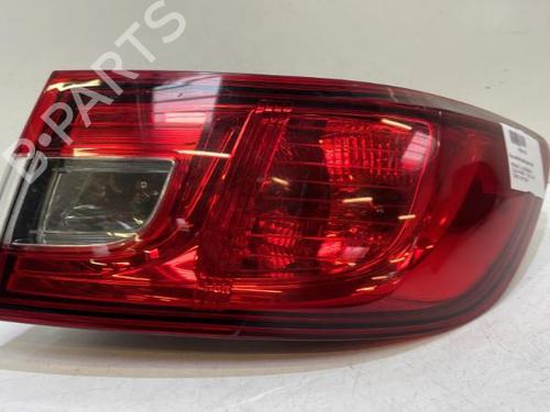 right-taillight-renault-clio-iv-bh_-2012-2013-2014-2015-2016-2017-2018-2019-2020-2021-37320182 main image