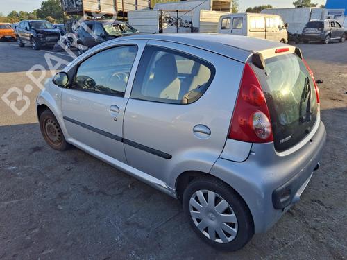 Used Parts PEUGEOT 107 (PM_, PN_) 1.0 4986147
