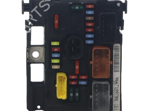 Fuse box CITROËN C3 II (SC_) 1.4 HDi 70 (SC8HZC, SC8HR0, SC8HP4) | BP37347167E1 - Image 5