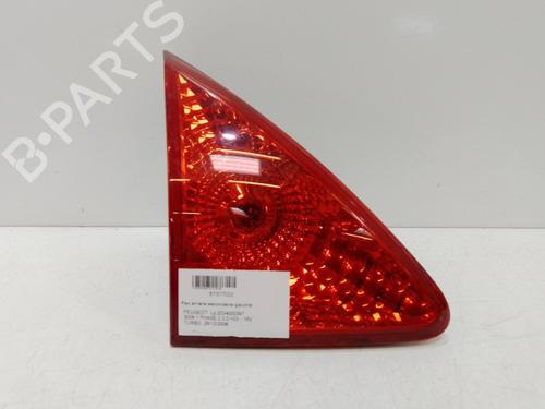 Used Left tailgate light Left tailgate light 37322342 37322342