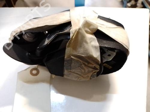 front-right-seatbelt-peugeot-807-eb_-2002-37299795 main image