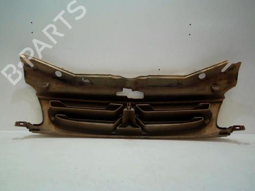 Used Grille Grille 37619011 37619011