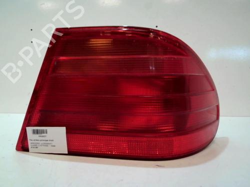 Used Right taillight Right taillight 37310083 37310083