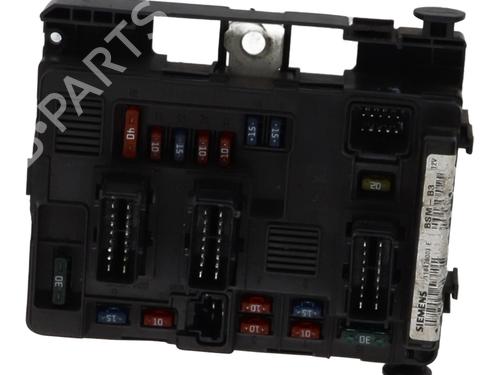 Used Fuse box Fuse box 37308698 37308698