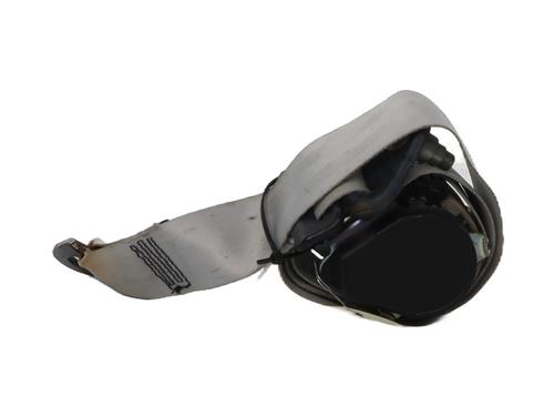 front-right-seatbelt-dacia-sandero-2008-37330574 main image