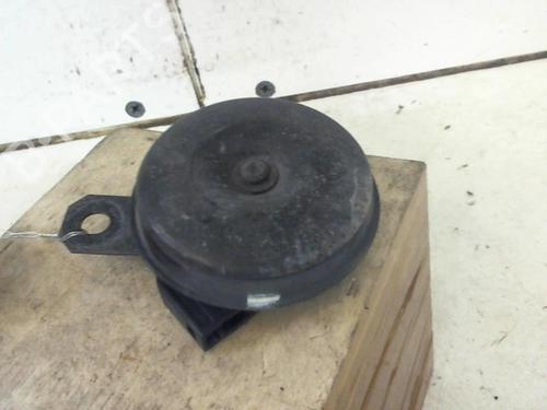 horn-toyota-rav-4-ii-_a2_-2000-2001-2002-2003-2004-2005-37299684 main image