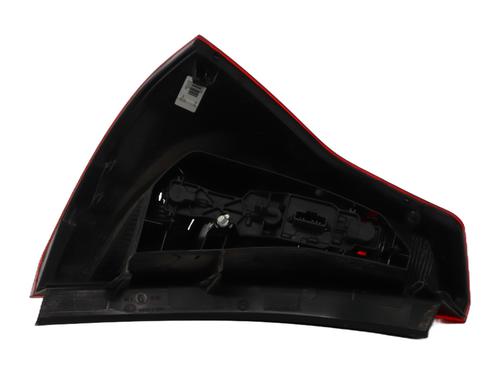 right-taillight-dacia-sandero-2008-37330568 main image