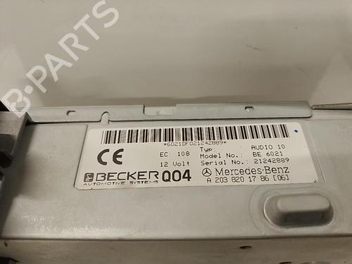radio-mercedes-benz-c-class-t-model-s203-2001-2002-2003-2004-2005-2006-2007-37303525 main image