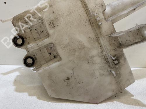 Used Windscreen washer tank Windscreen washer tank 37622627 37622627