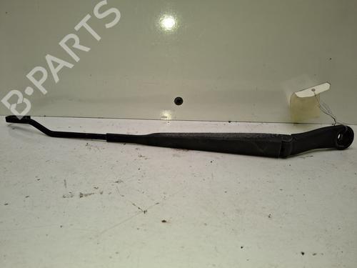 front-windshield-wiper-arm-nissan-micra-iii-k12-2002-2003-2004-2005-2006-2007-2008-2009-2010-2011-37329425 main image