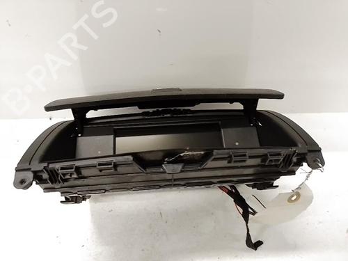 display-monitor-mercedes-benz-c-class-w204-2007-2008-2009-2010-2011-2012-2013-2014-2015-37303974 main image