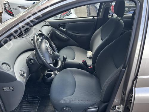 Left front window switch TOYOTA YARIS (_P1_) 1.4 D-4D (NLP10_, NLP10R) | BP37332724I27 - Image 14