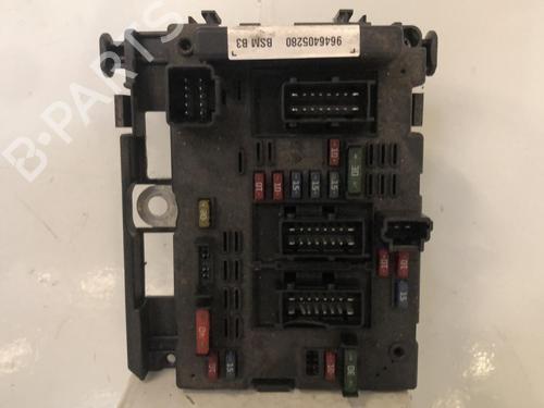 Used Fuse box Fuse box 37309031 37309031