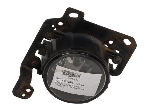 right-front-fog-light-peugeot-4007-vu_-vv_-2007-2008-2009-2010-2011-2012-2013-37323566 main image