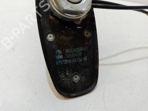 Antena/Base Antena/Base CITROËN C3 I (FC_, FN_) 1.6 16V HDi (109 hp) 37319342 37319342