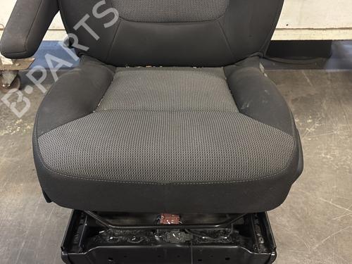 Left front seat RENAULT TRAFIC III Bus (JG_) 2.0 dCi 150 (JGMU) | BP37753241C15 - Image 3