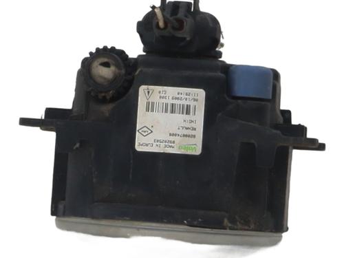 Left front fog light DACIA LOGAN MCV (KS_) 1.5 dCi (KS0K) | BP37344897C30 - Image 2