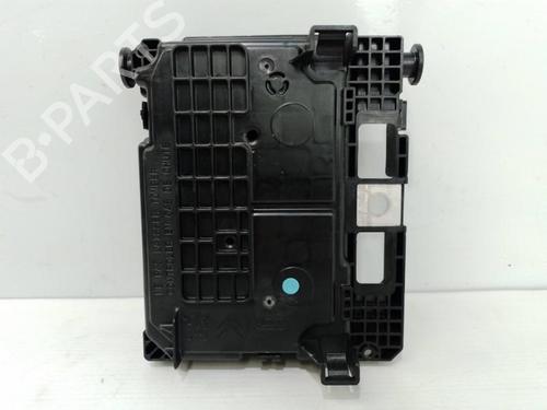 fuse-box-citroen-c3-ii-sc_-2009-37318975 main image
